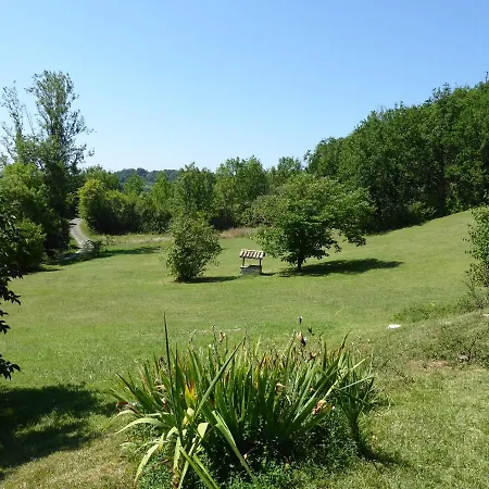 Sous Les Arbres, Lieu Dit Cassagnal