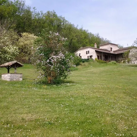 Bed & Breakfast Sous Les Arbres, Lieu Dit Cassagnal Montagudet