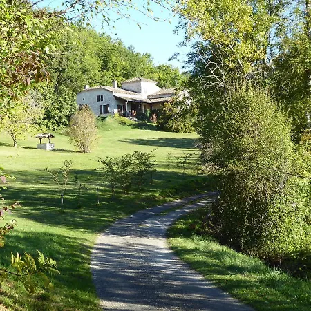 Sous Les Arbres, Lieu Dit Cassagnal Montagudet